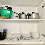Cosy Apartments With Free Parking